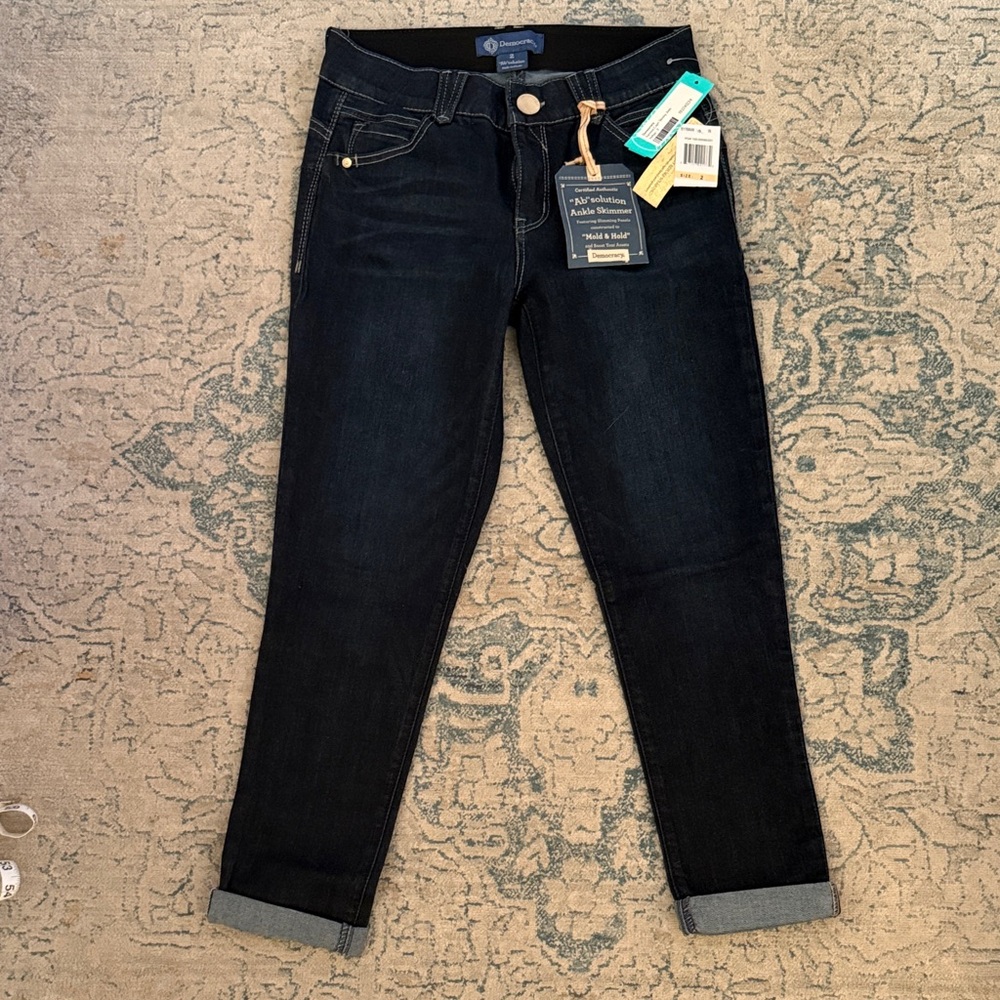 Democracy Women's Black Ankle Jeans